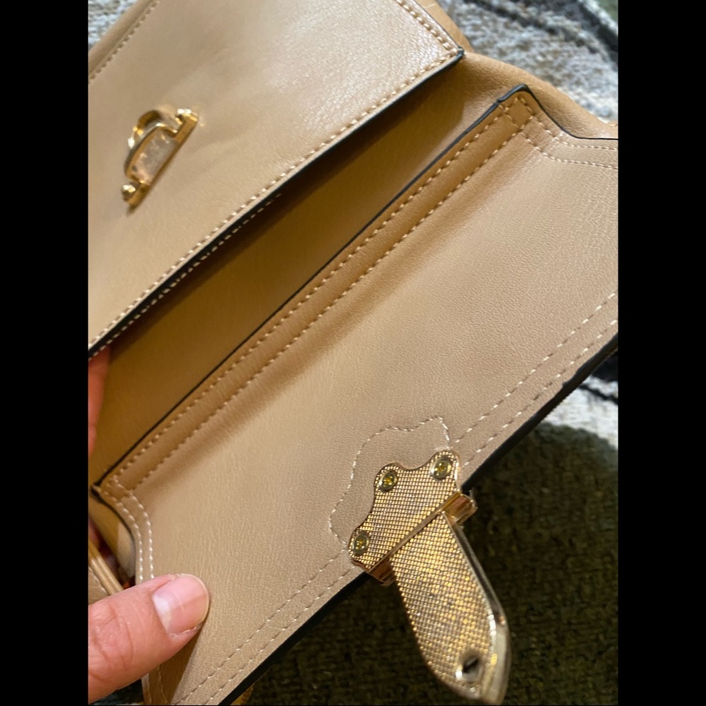 Crossbody Purse - Picture 5 of 5